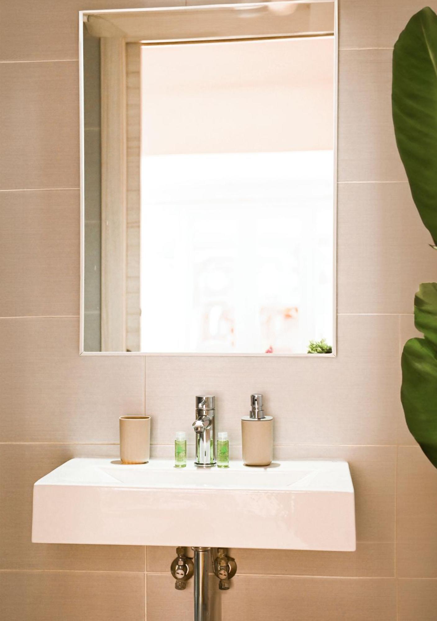 Bovio Square Xiv Guest house 2*