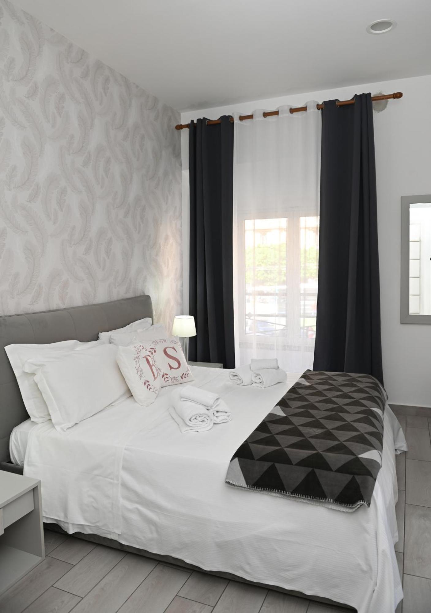 Bovio Square Xiv Guest house
